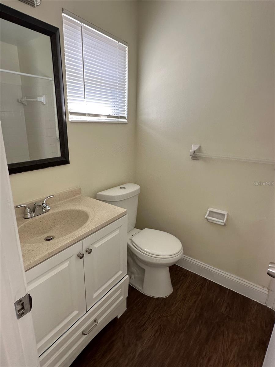 Image 8 of 17 For 500 75th Avenue N 4