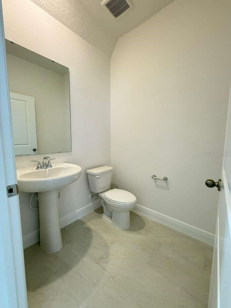 Image 10 of 38 For 2265 Hen Road