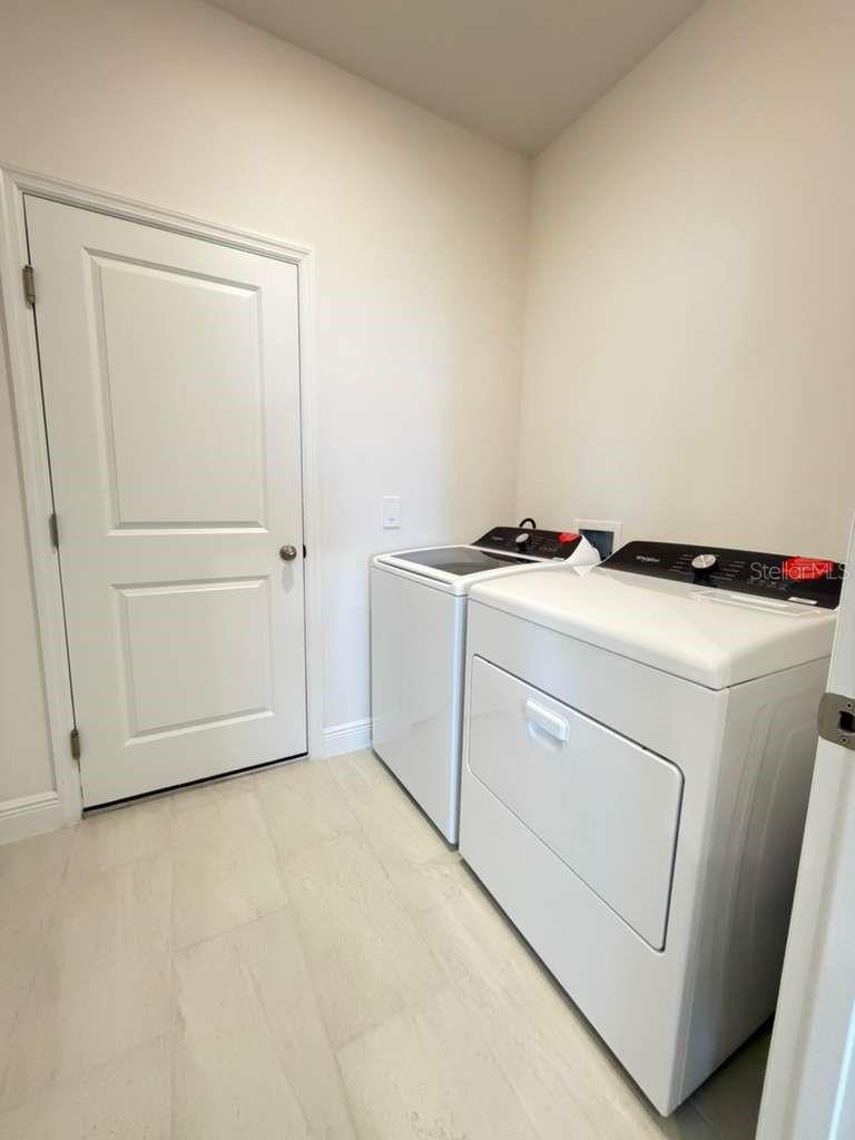 Image 24 of 38 For 2265 Hen Road