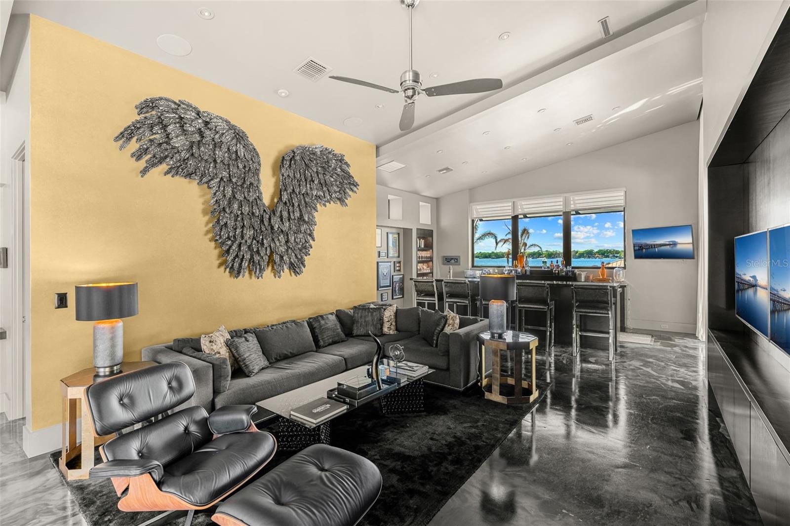 Image 26 of 59 For 5210 Oak Island Road