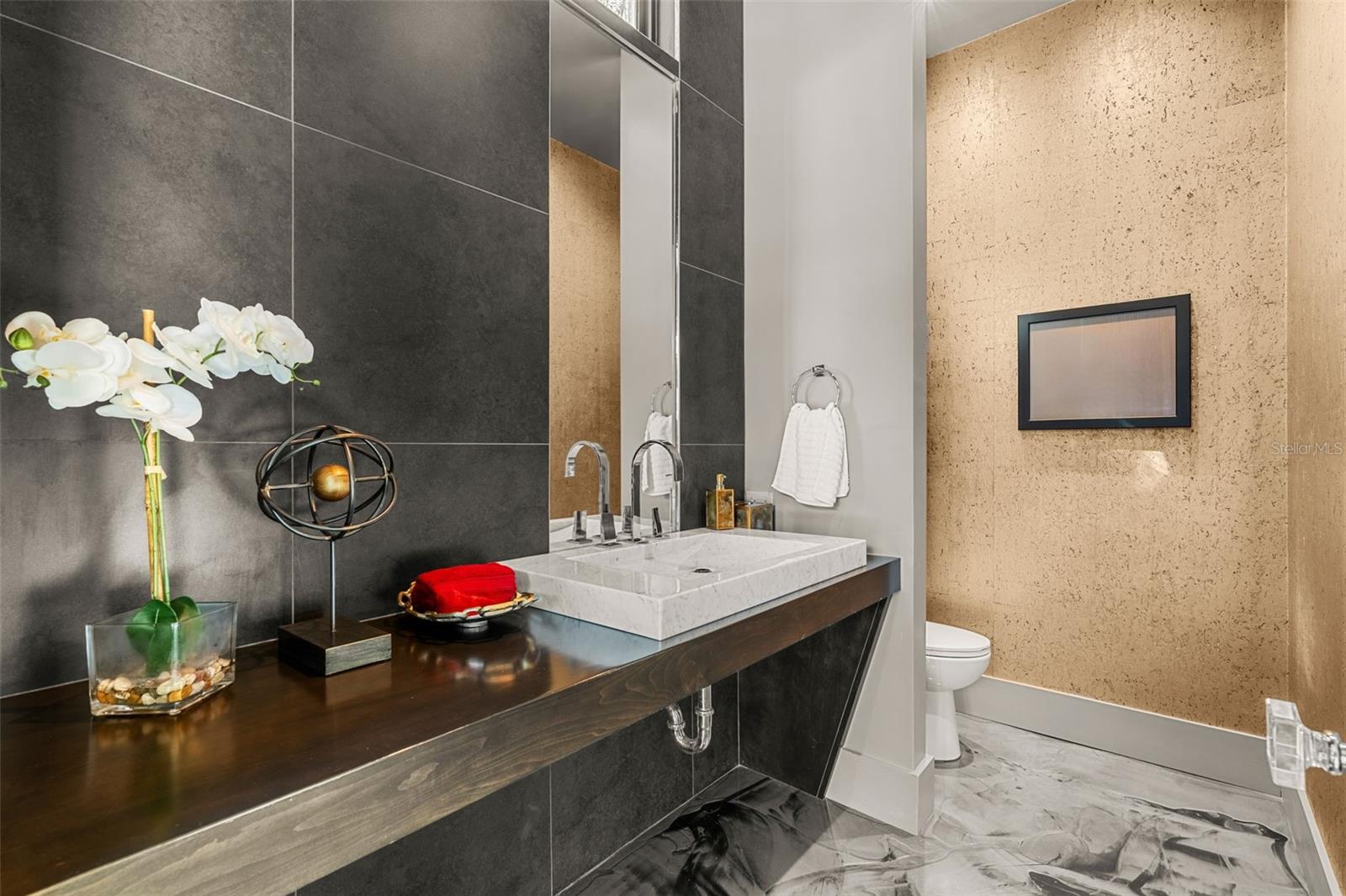 Image 29 of 59 For 5210 Oak Island Road