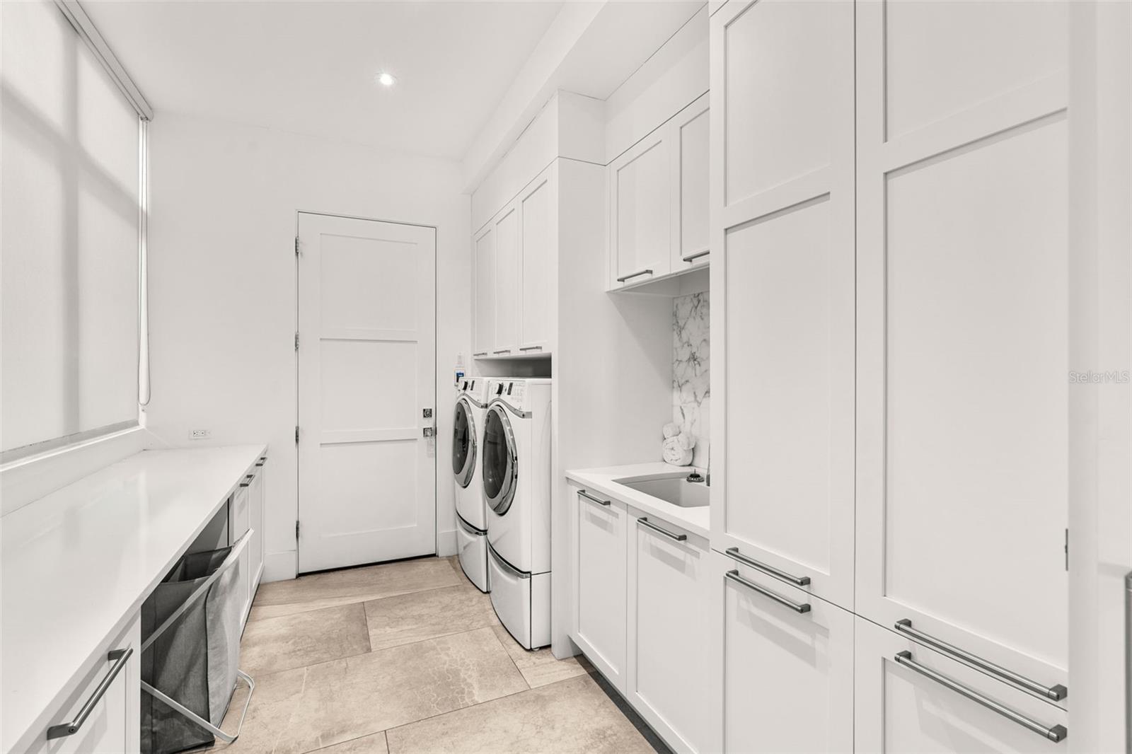 Image 39 of 59 For 5210 Oak Island Road