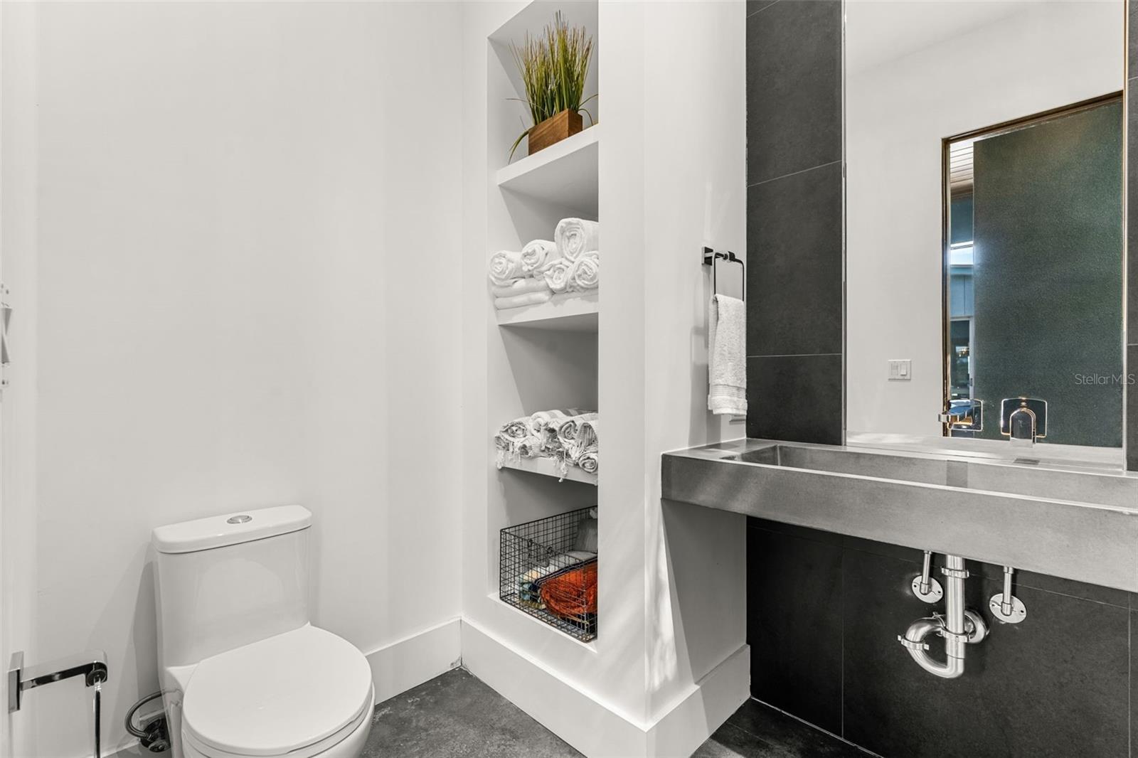 Image 48 of 59 For 5210 Oak Island Road