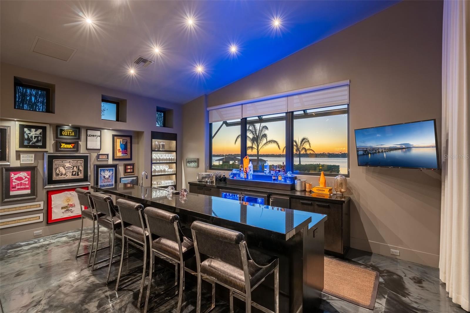 Image 6 of 59 For 5210 Oak Island Road