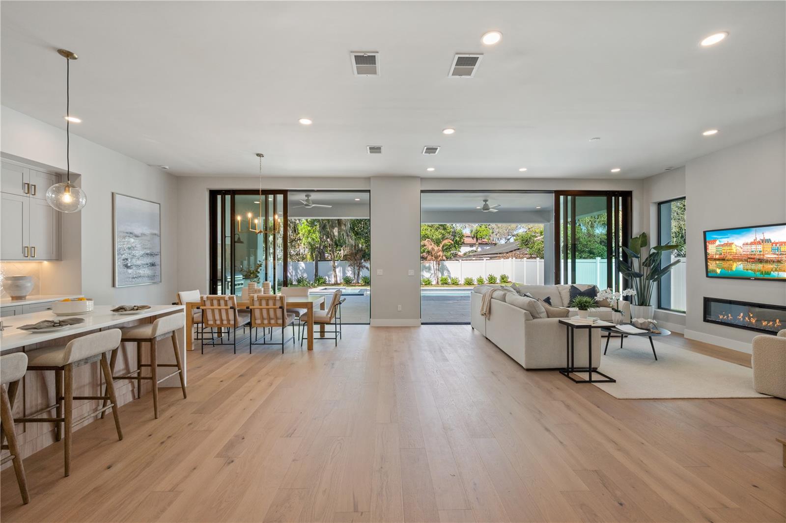 Image 13 of 41 For 785 Phelps Avenue