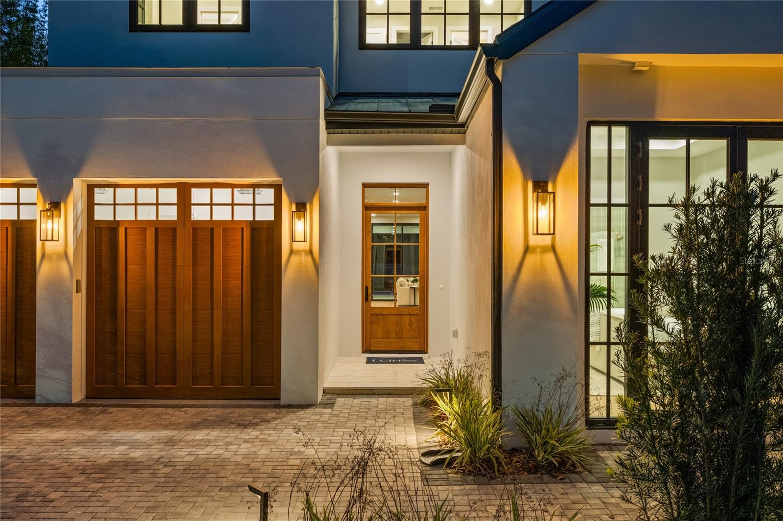 Image 3 of 41 For 785 Phelps Avenue