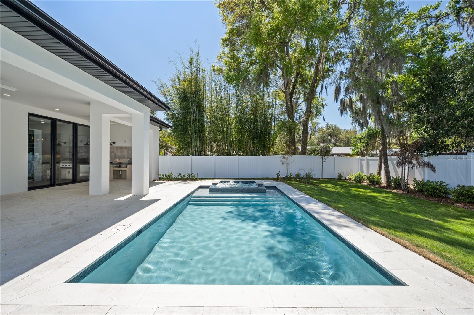 Image 33 of 41 For 785 Phelps Avenue