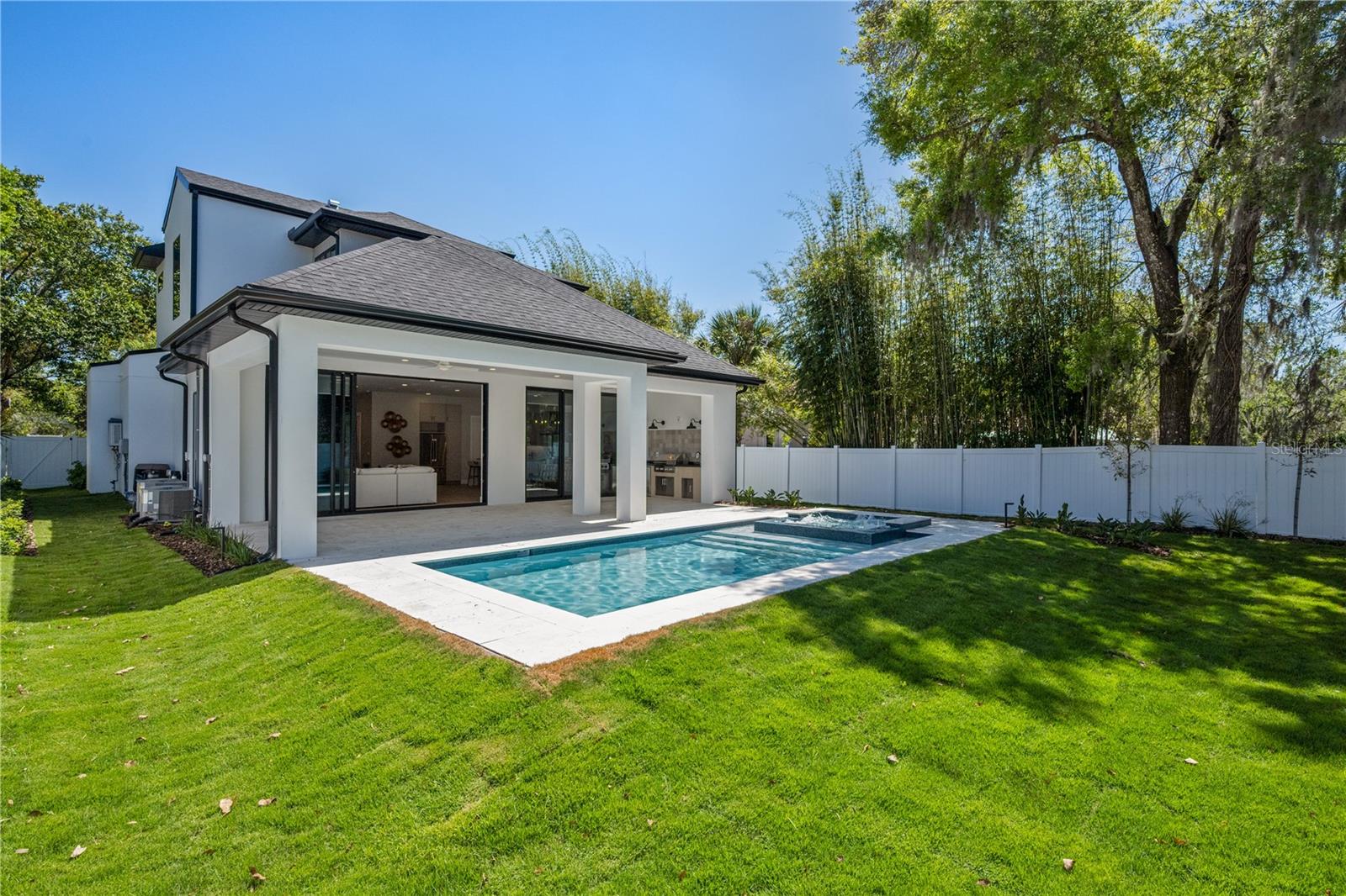 Image 35 of 41 For 785 Phelps Avenue