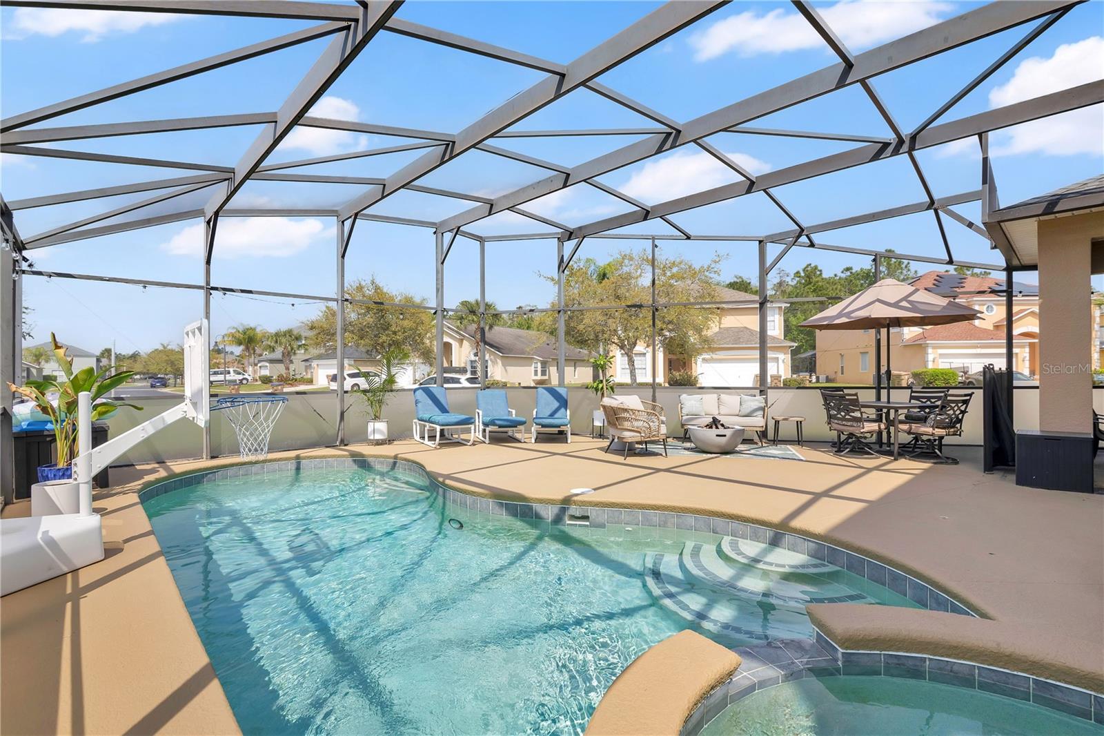 Image 12 of 45 For 152 Castaway Beach Way