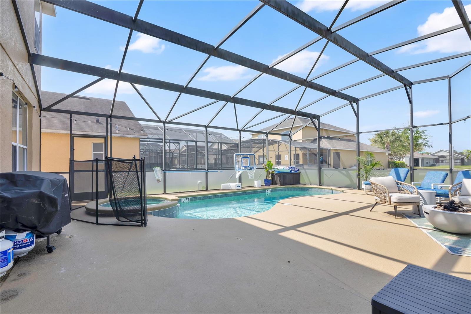 Image 13 of 45 For 152 Castaway Beach Way