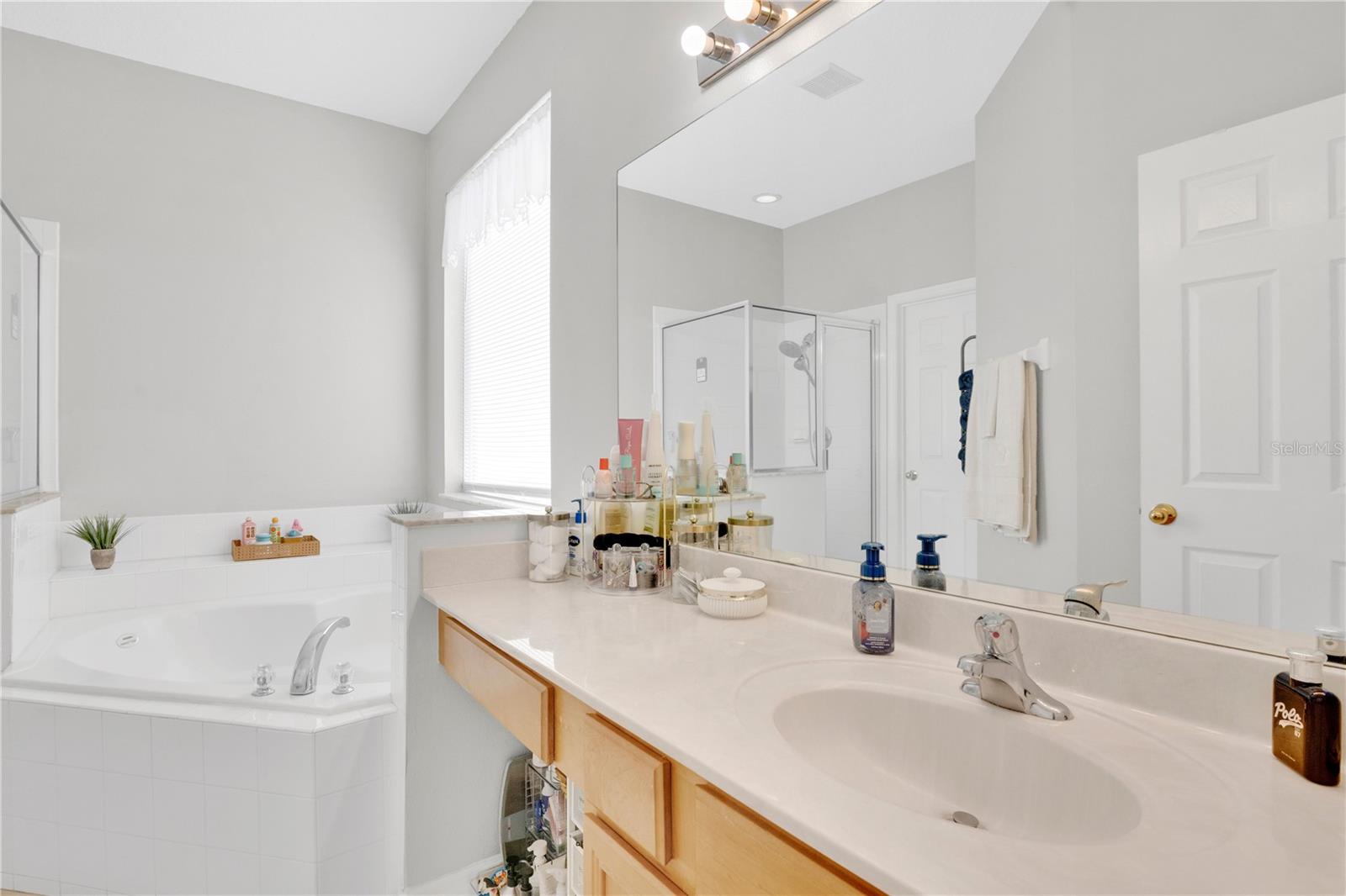 Image 20 of 45 For 152 Castaway Beach Way