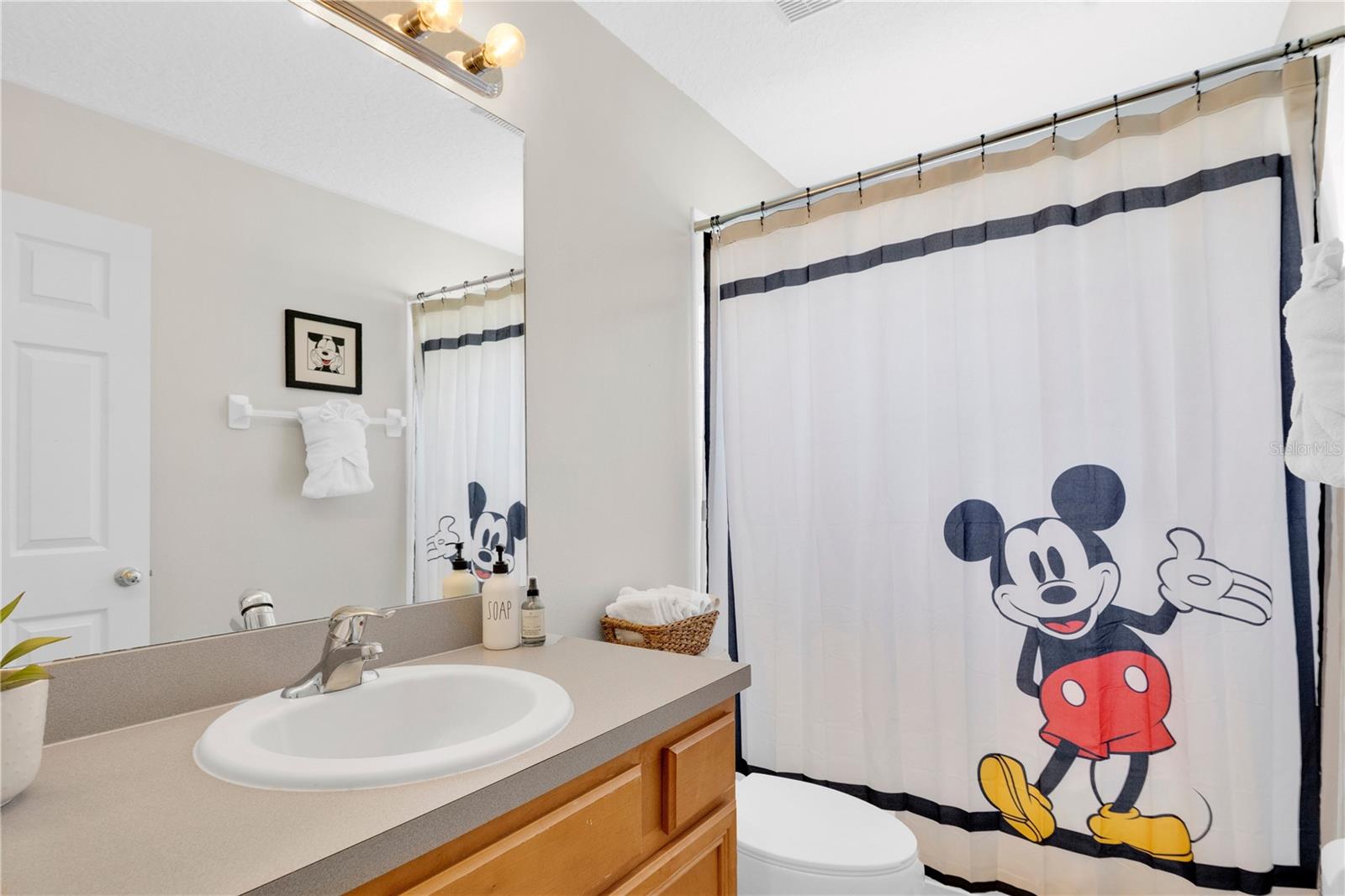 Image 28 of 45 For 152 Castaway Beach Way