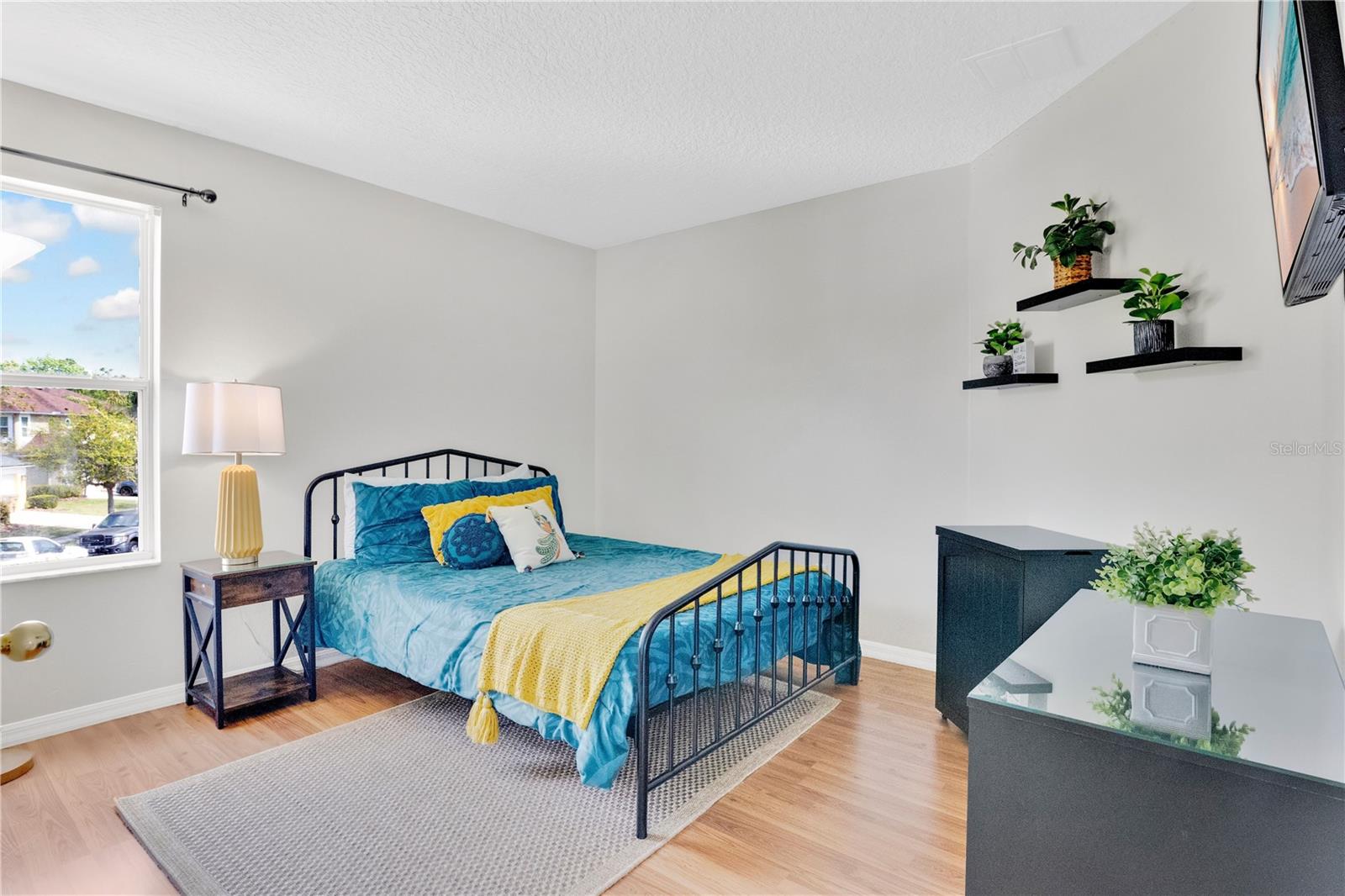 Image 29 of 45 For 152 Castaway Beach Way