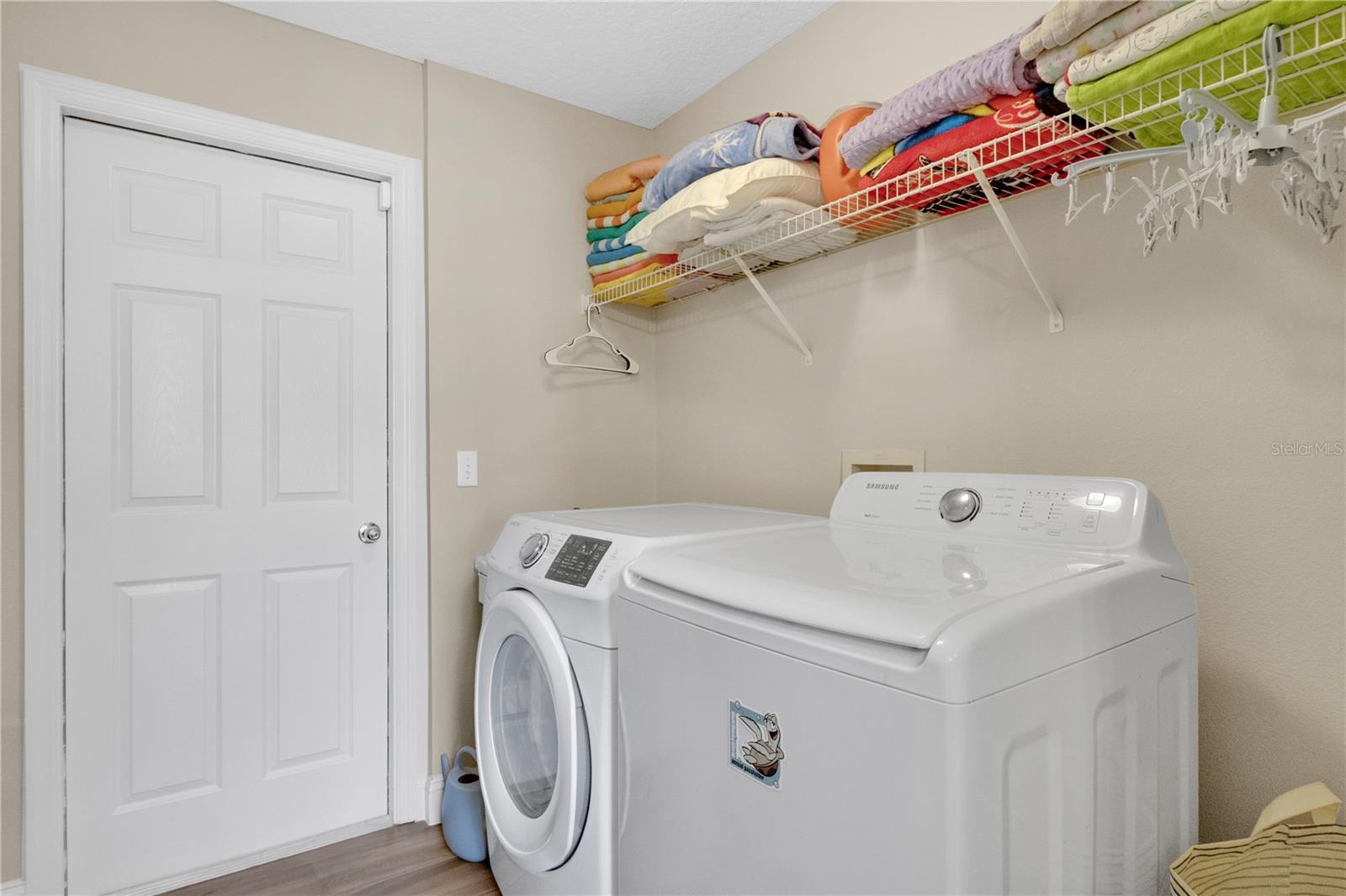 Image 33 of 45 For 152 Castaway Beach Way