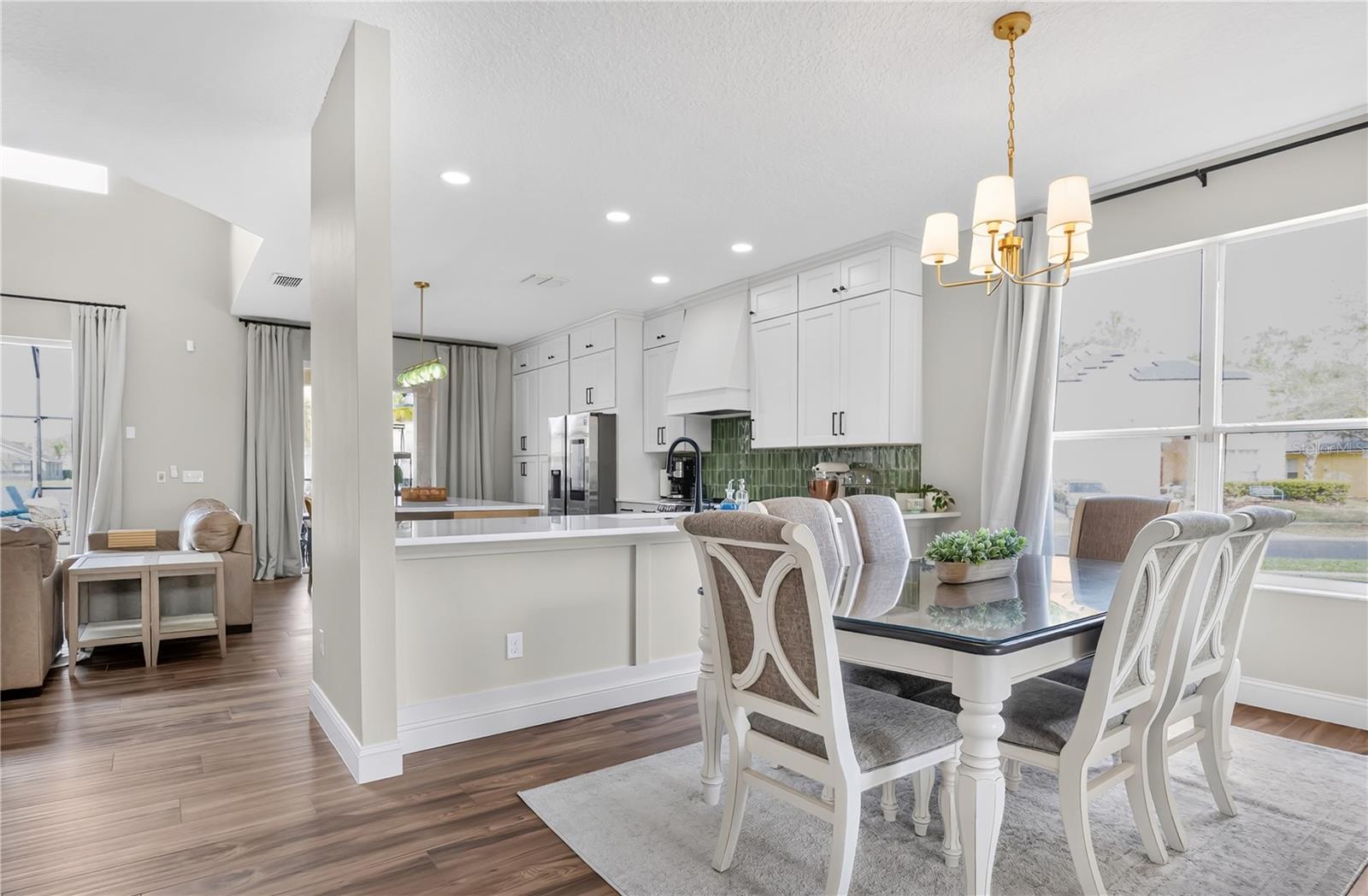 Image 8 of 45 For 152 Castaway Beach Way