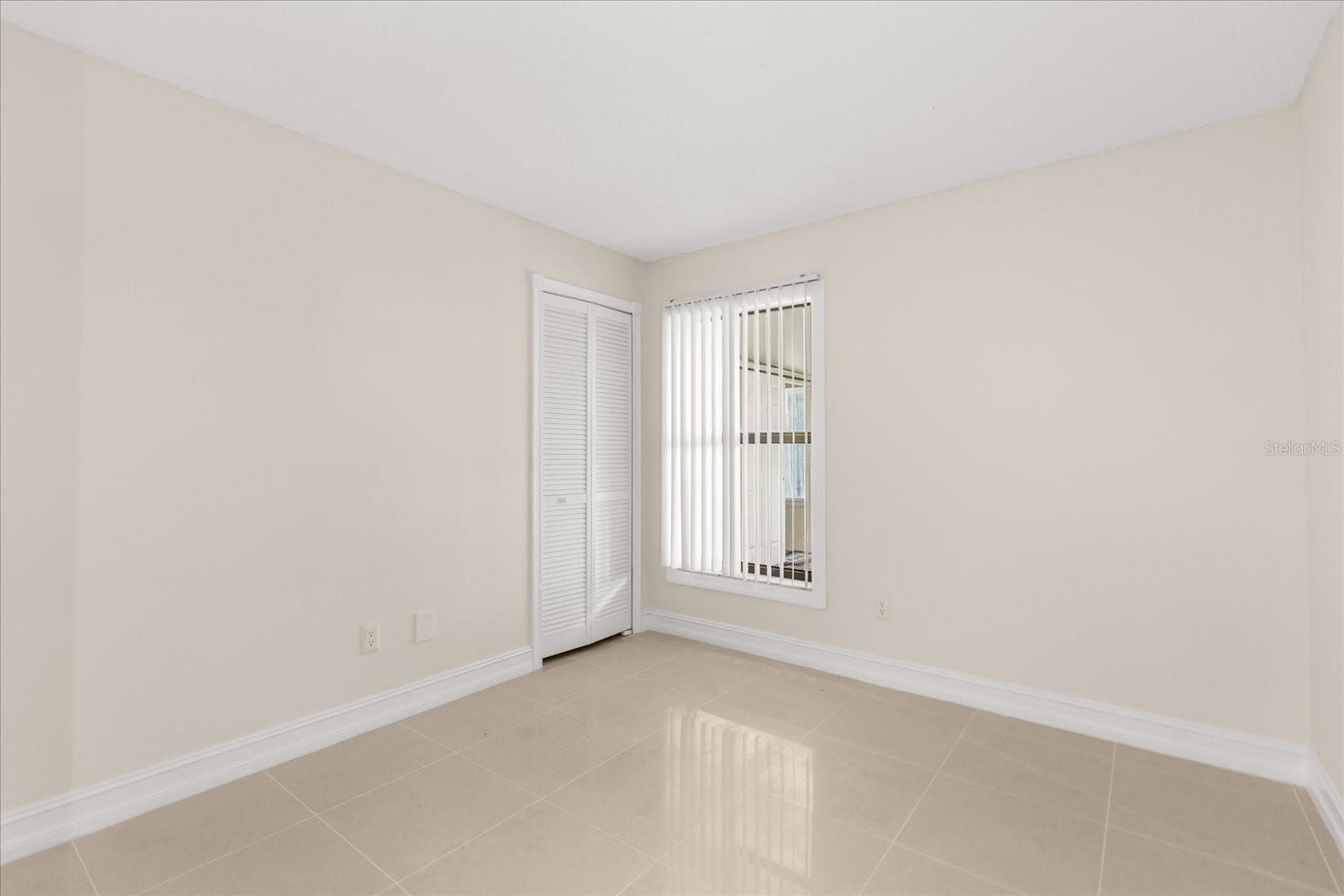 Image 17 of 37 For 5332 Dorrington Lane