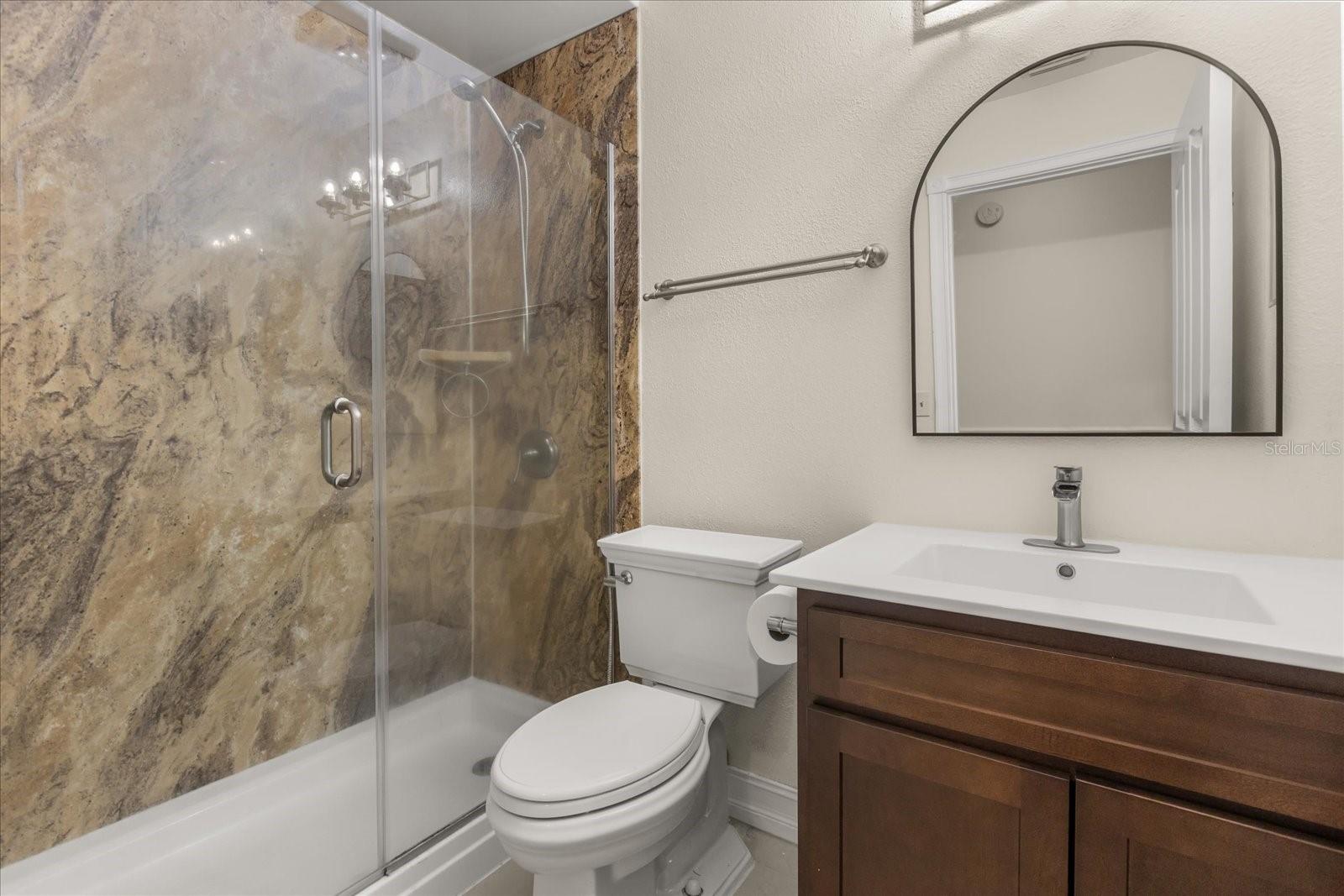 Image 18 of 37 For 5332 Dorrington Lane