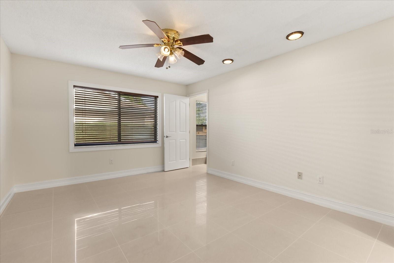 Image 20 of 37 For 5332 Dorrington Lane