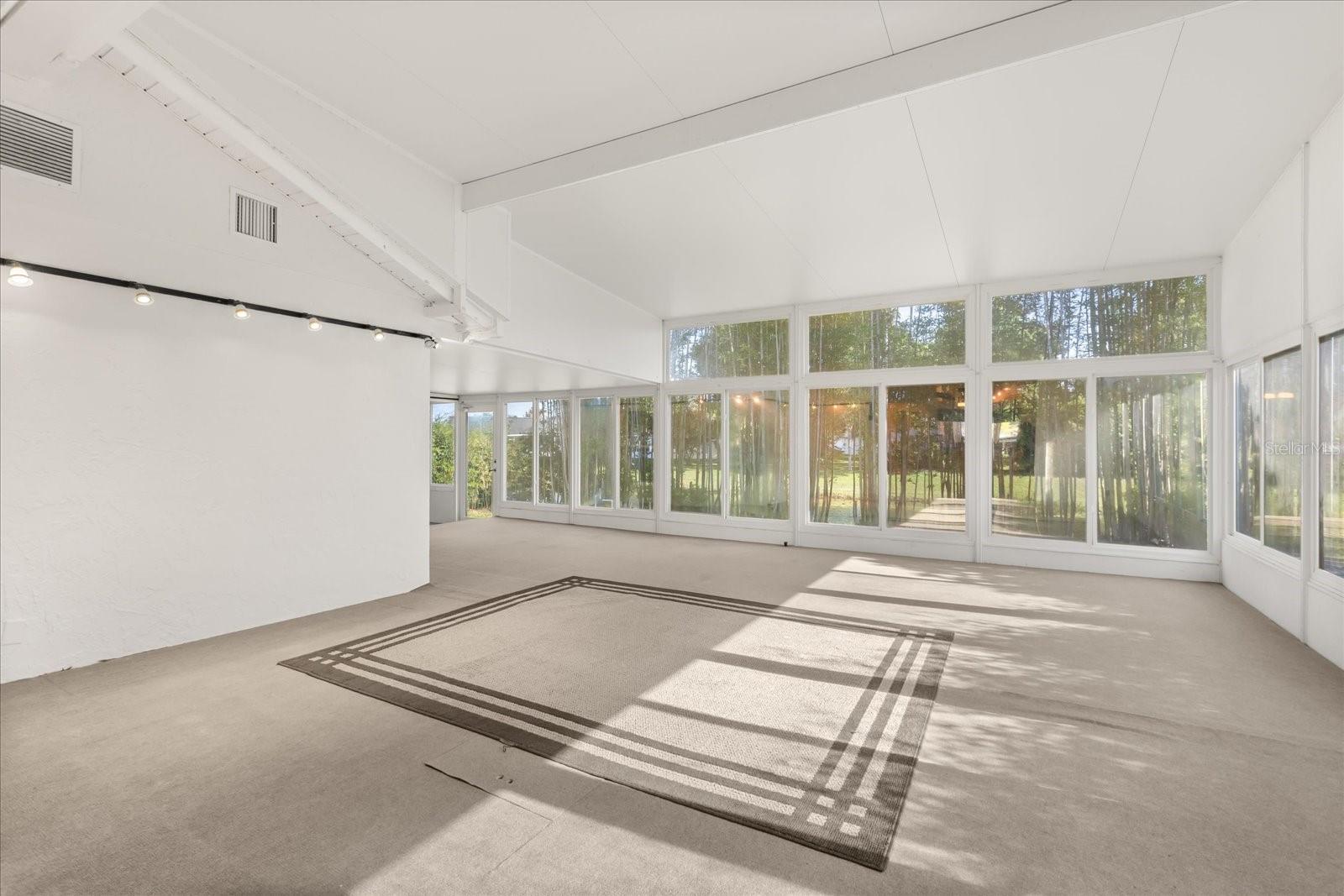 Image 7 of 37 For 5332 Dorrington Lane