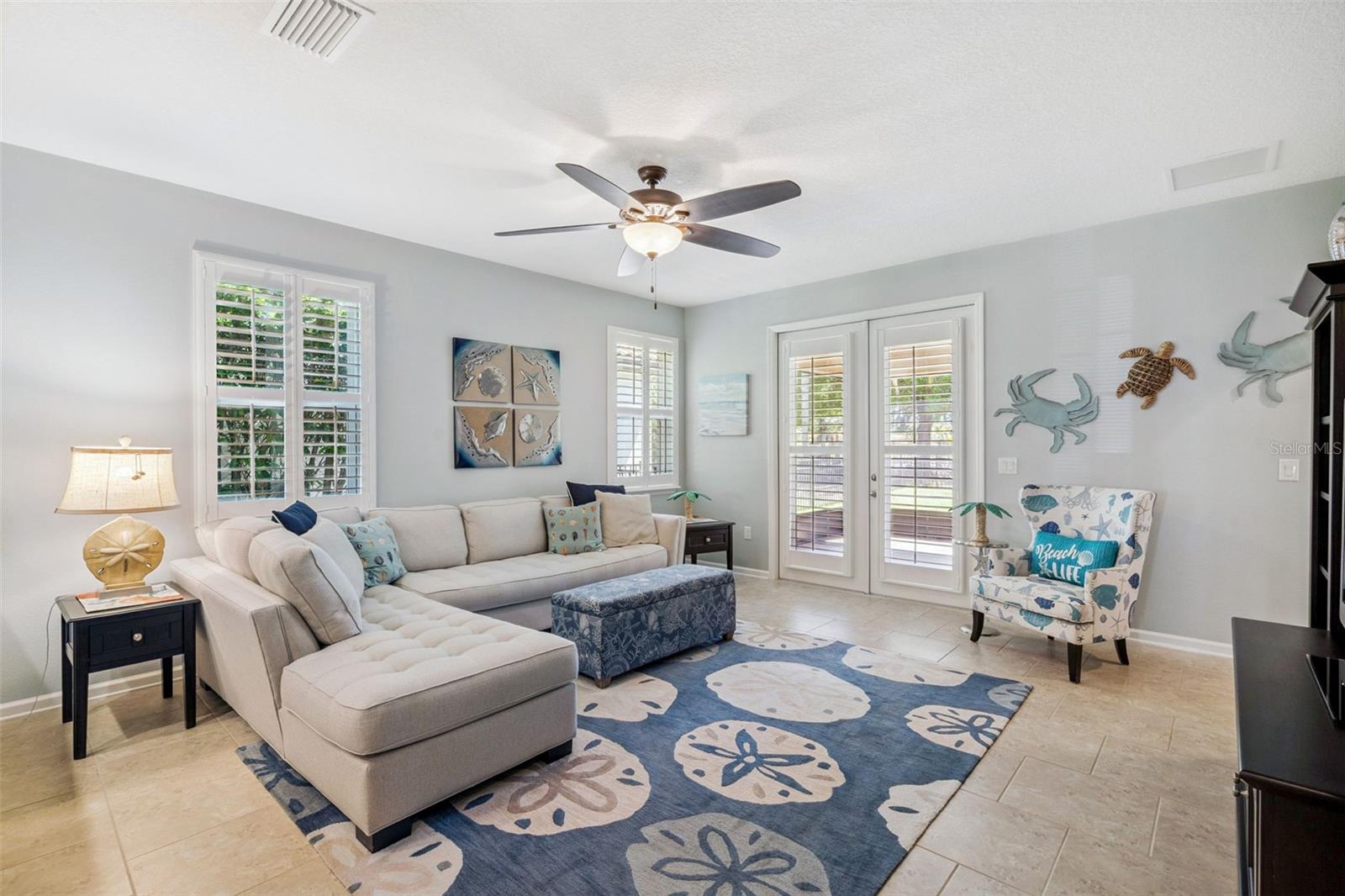 Image 12 of 41 For 525 Gunston Ct