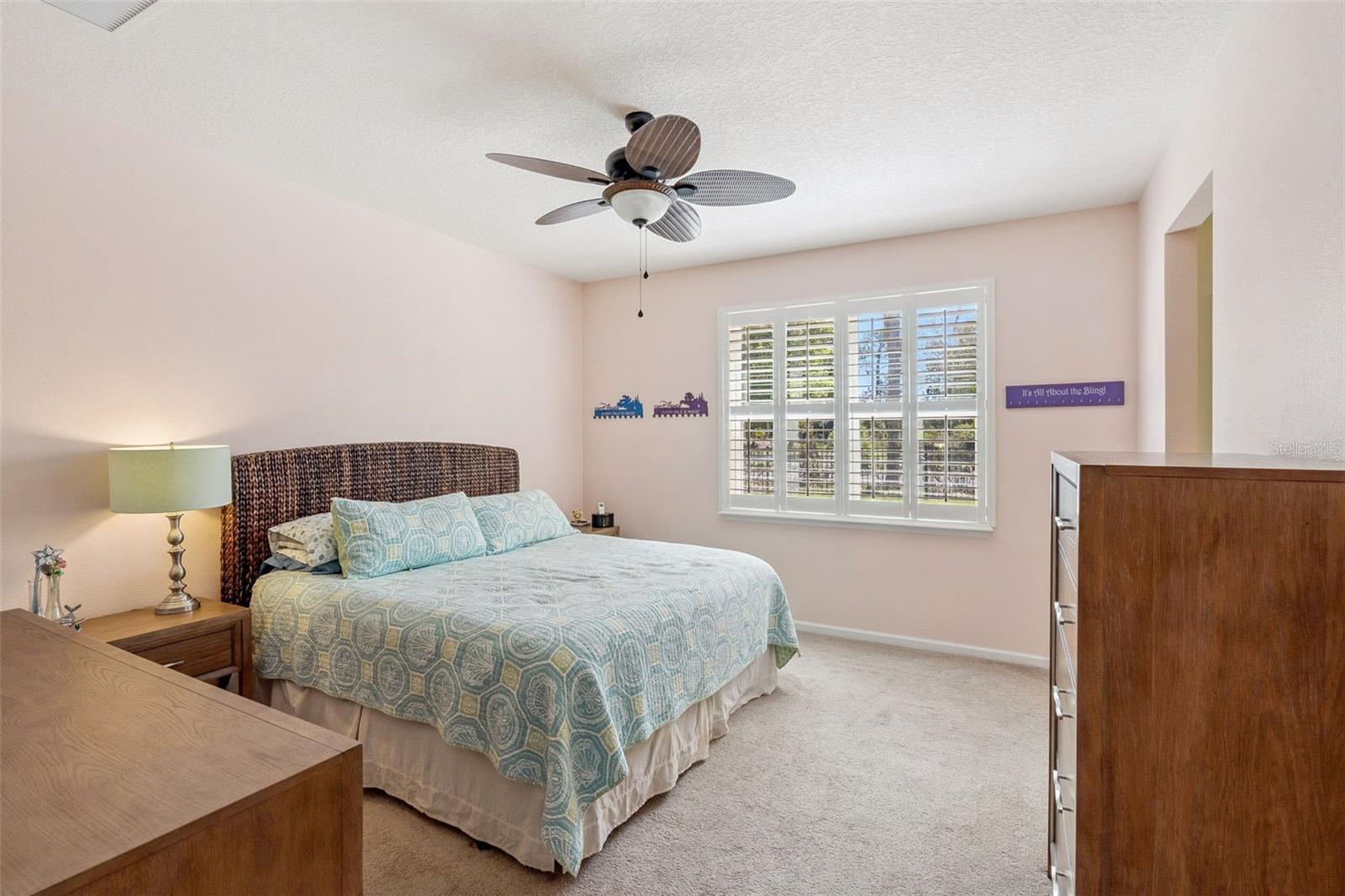 Image 13 of 41 For 525 Gunston Ct