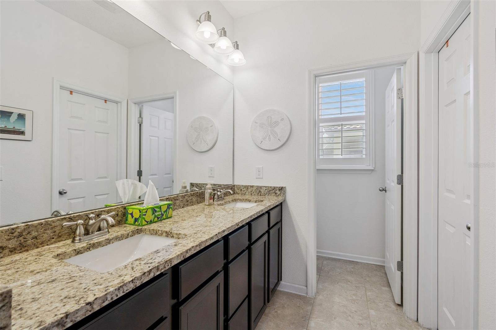 Image 15 of 41 For 525 Gunston Ct