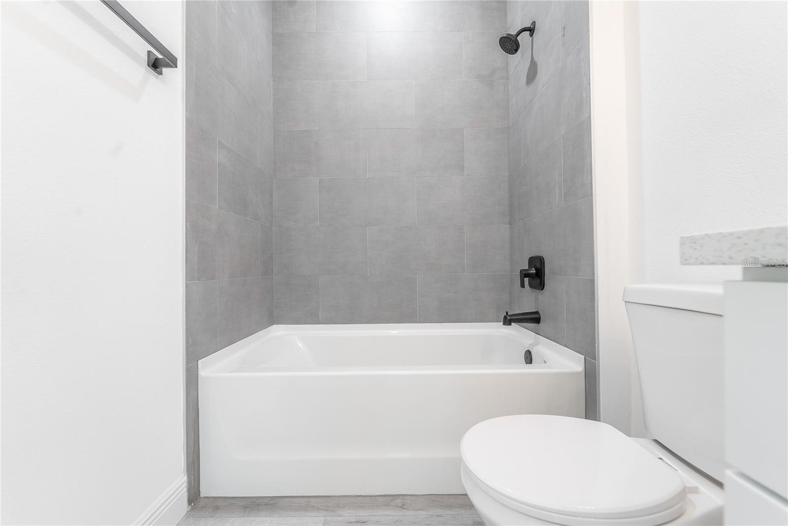 Image 27 of 32 For 572 Bluster Place