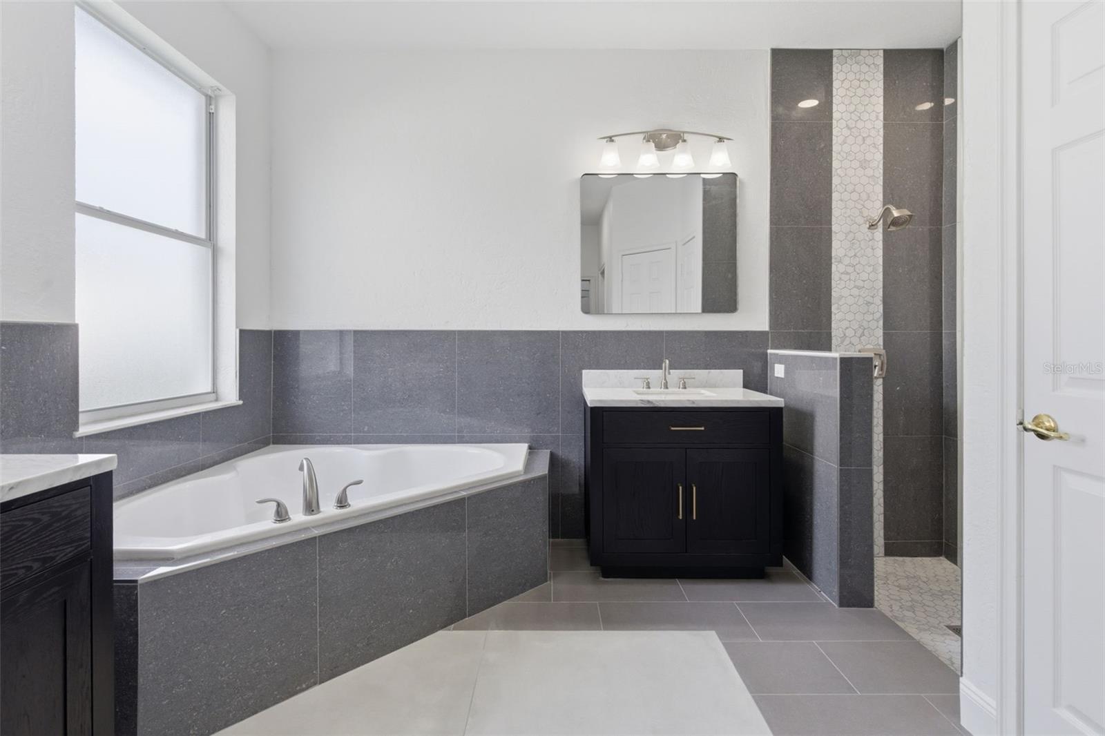 Image 24 of 45 For 12513 Scarlett Sage Court