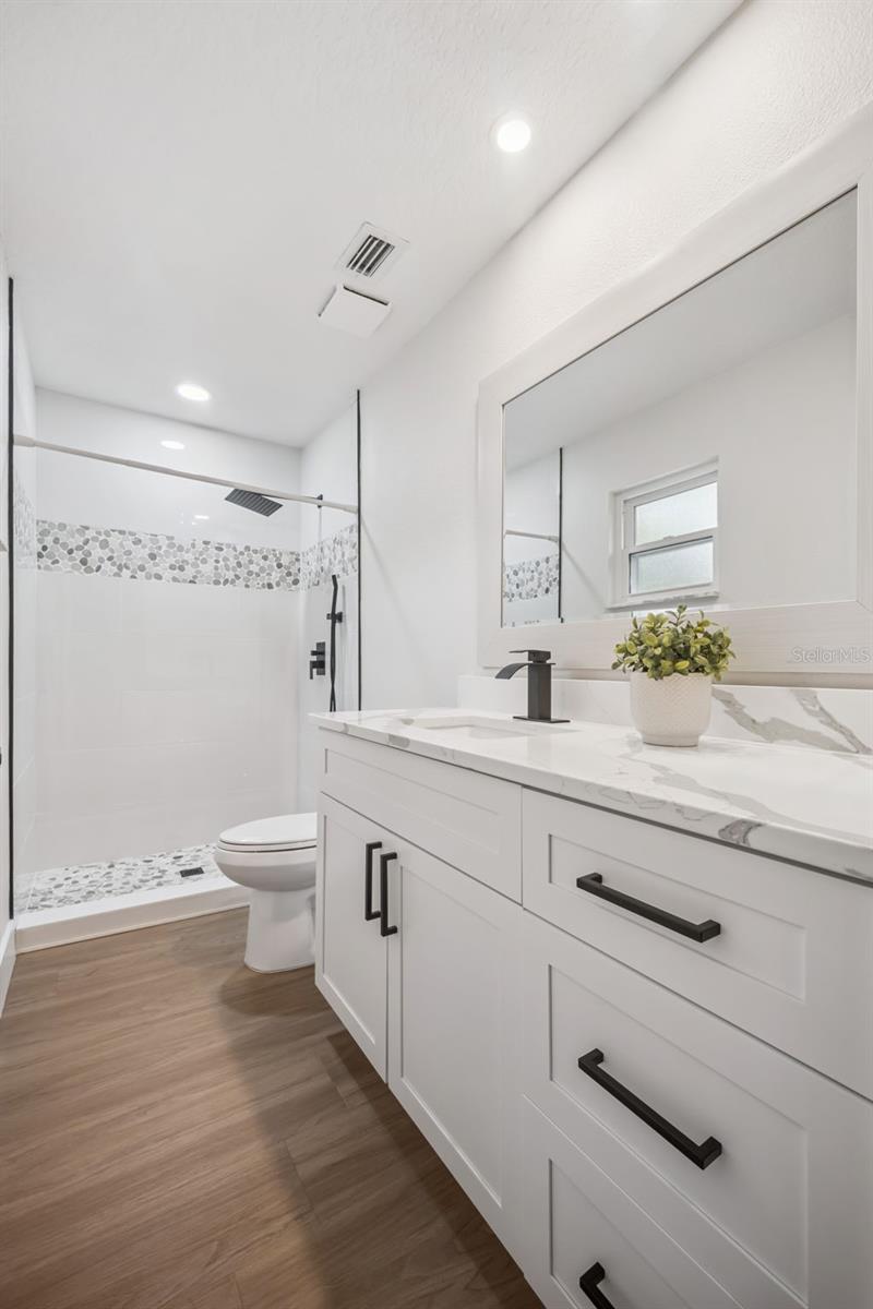 Image 19 of 43 For 1450 Hilltop Drive