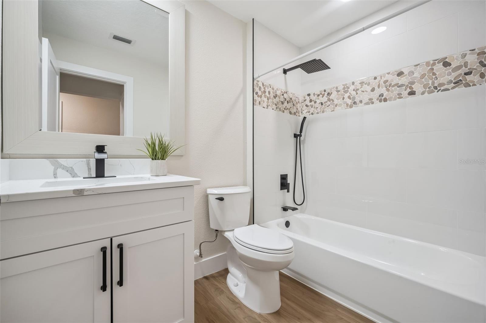 Image 25 of 43 For 1450 Hilltop Drive