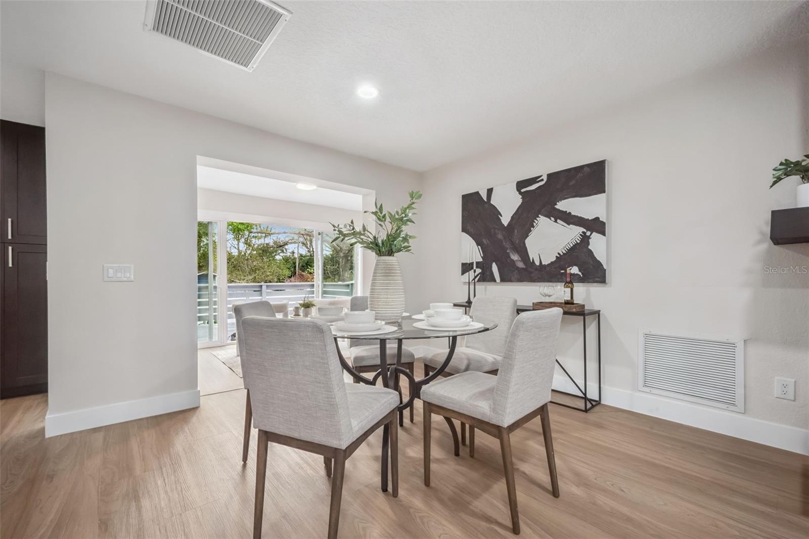 Image 3 of 43 For 1450 Hilltop Drive