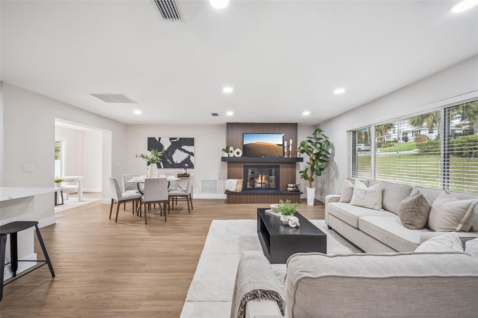 Image 5 of 43 For 1450 Hilltop Drive