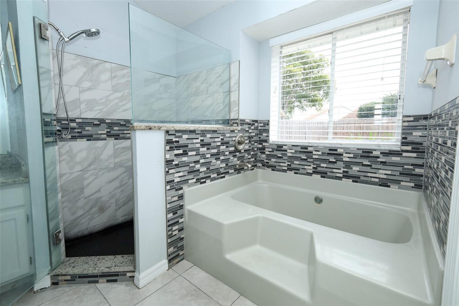 Image 15 of 48 For 705 Silversmith Circle