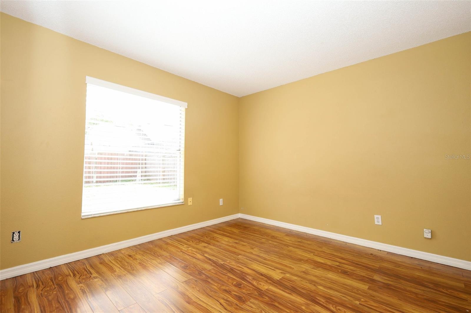 Image 32 of 48 For 705 Silversmith Circle