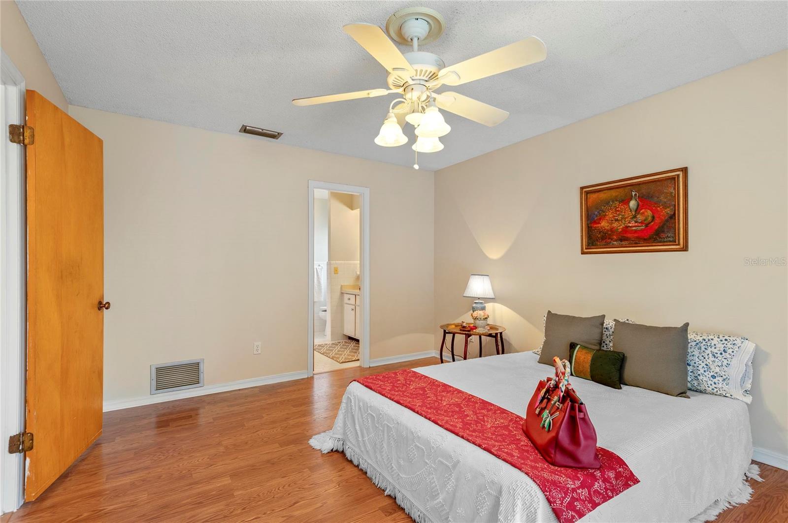 Image 19 of 33 For 837 Appalachee Avenue