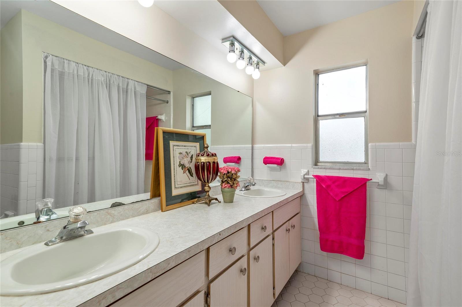 Image 27 of 33 For 837 Appalachee Avenue