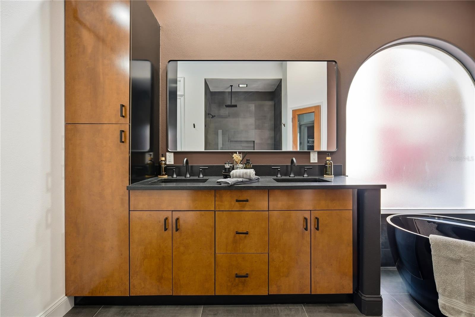 Image 32 of 65 For 8020 Firenze Boulevard