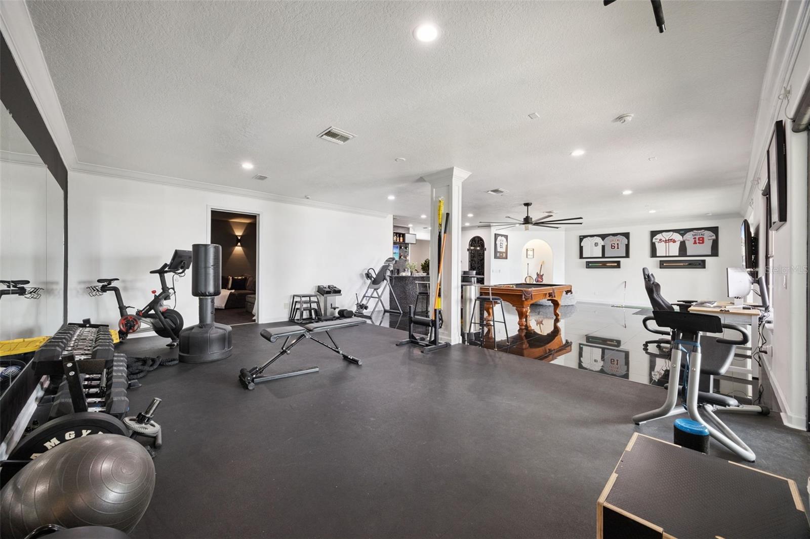 Image 35 of 65 For 8020 Firenze Boulevard