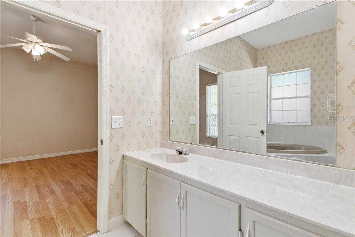 Image 11 of 22 For 31325 Prestwick Avenue