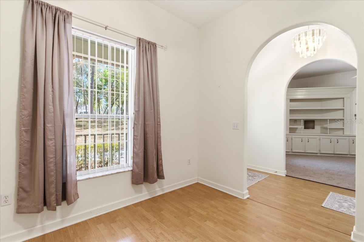 Image 2 of 22 For 31325 Prestwick Avenue