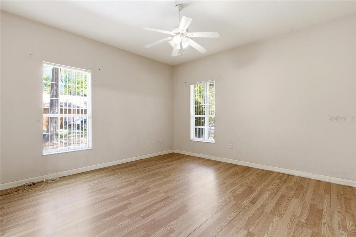 Image 9 of 22 For 31325 Prestwick Avenue