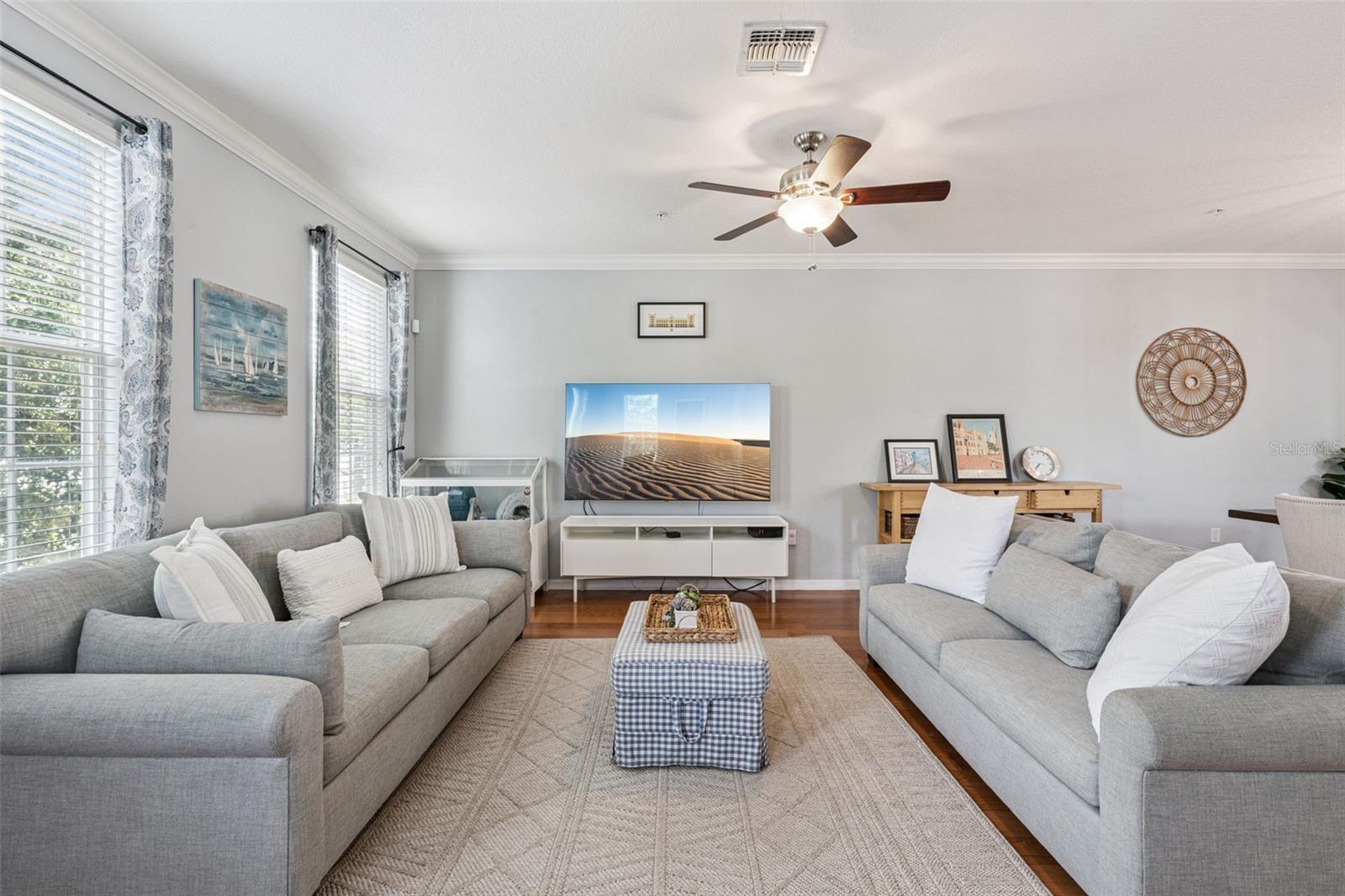 Image 10 of 38 For 1894 Prospect Avenue