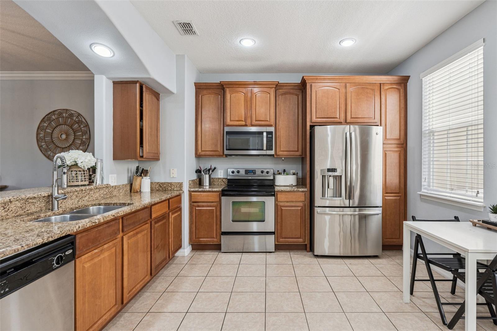 Image 14 of 38 For 1894 Prospect Avenue