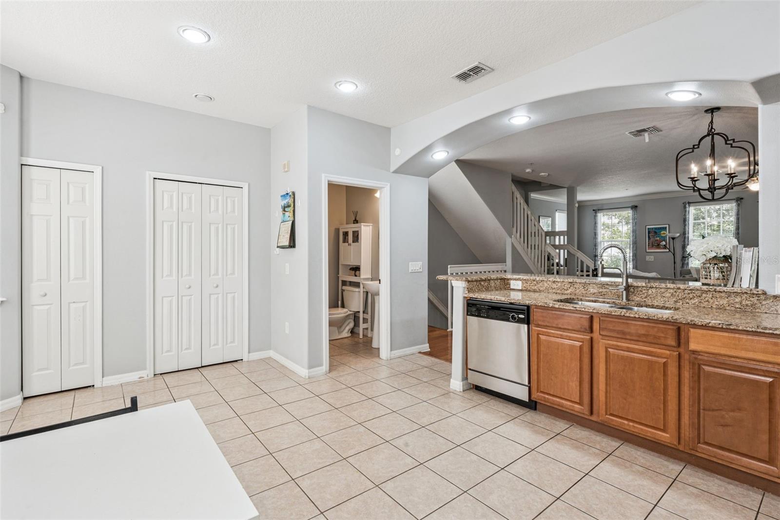 Image 15 of 38 For 1894 Prospect Avenue