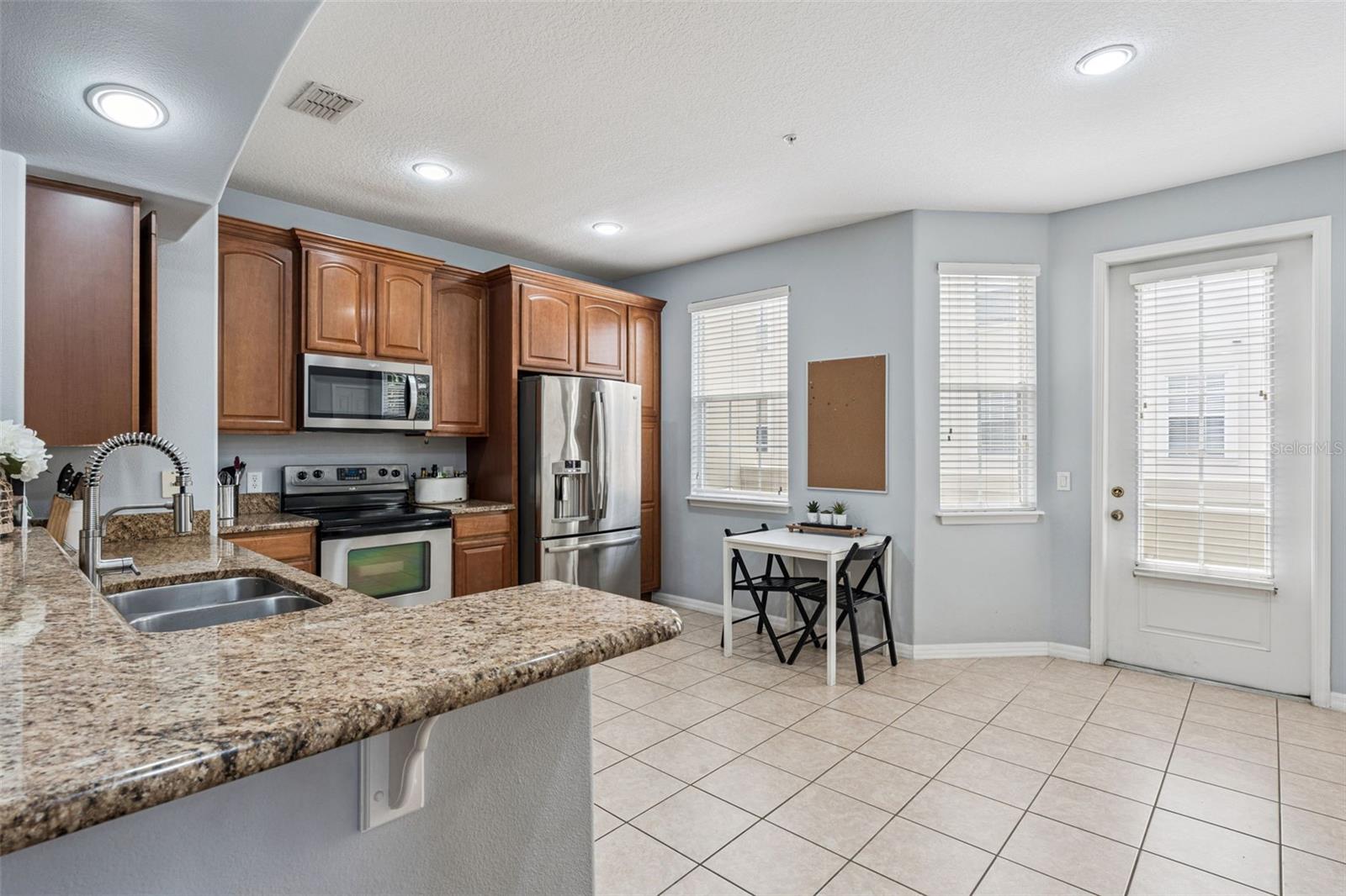 Image 17 of 38 For 1894 Prospect Avenue