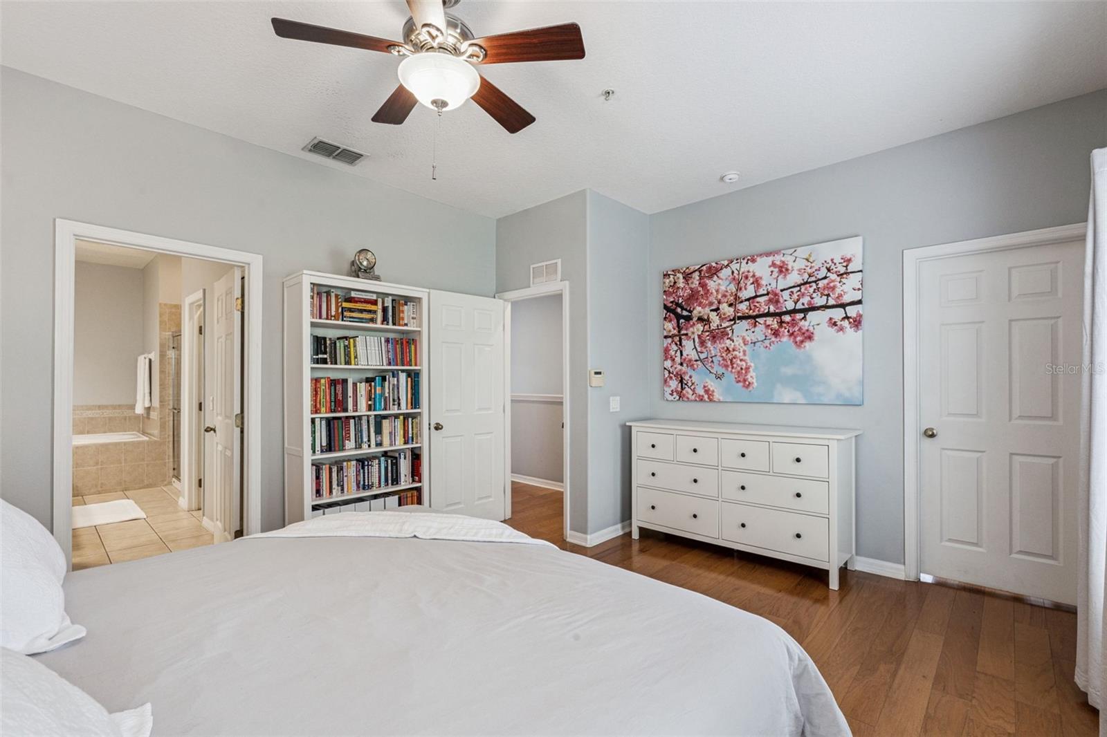 Image 21 of 38 For 1894 Prospect Avenue