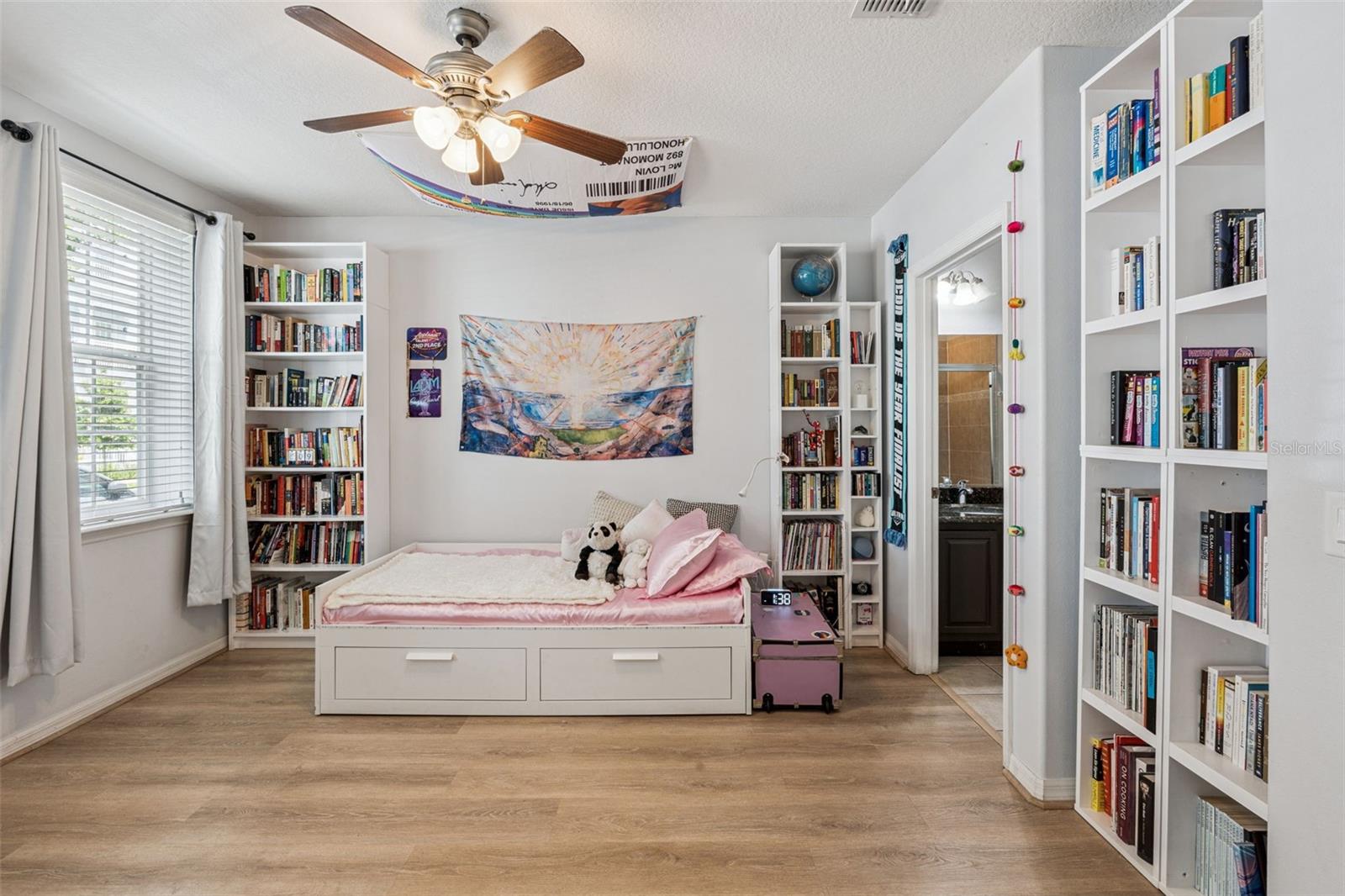 Image 7 of 38 For 1894 Prospect Avenue