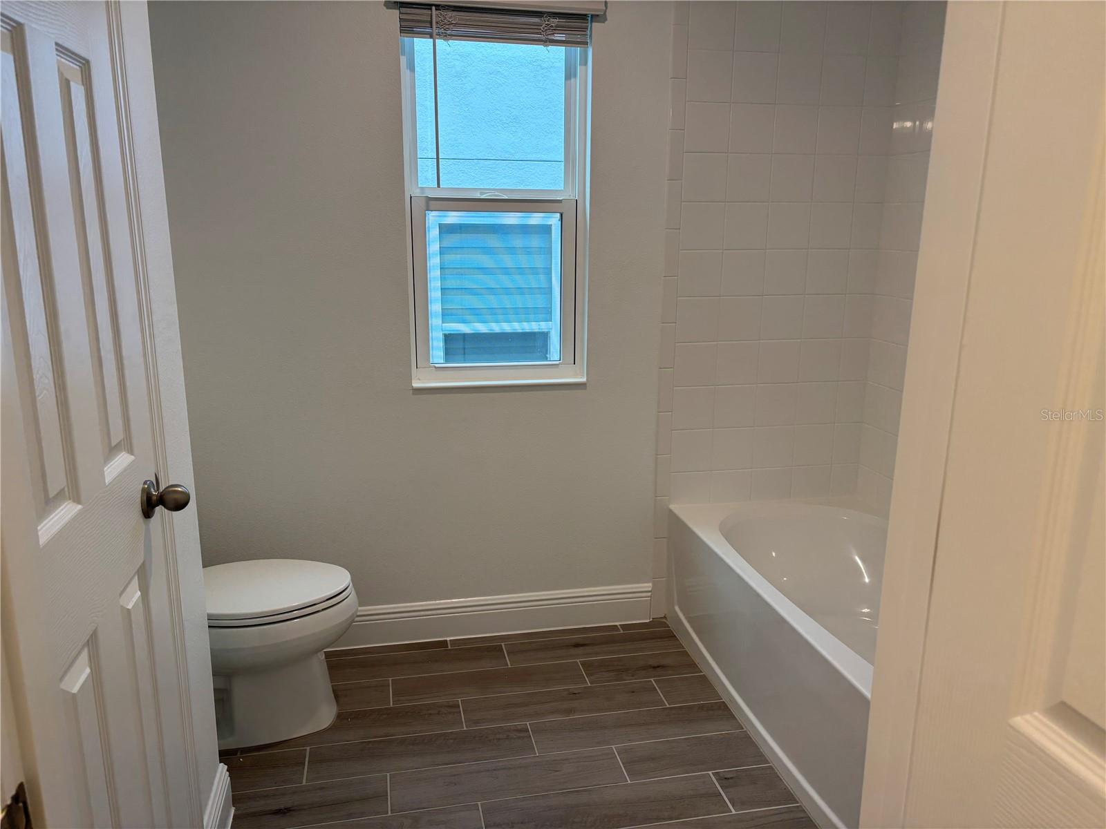 Image 9 of 21 For 7264 Rolling Leaf Road