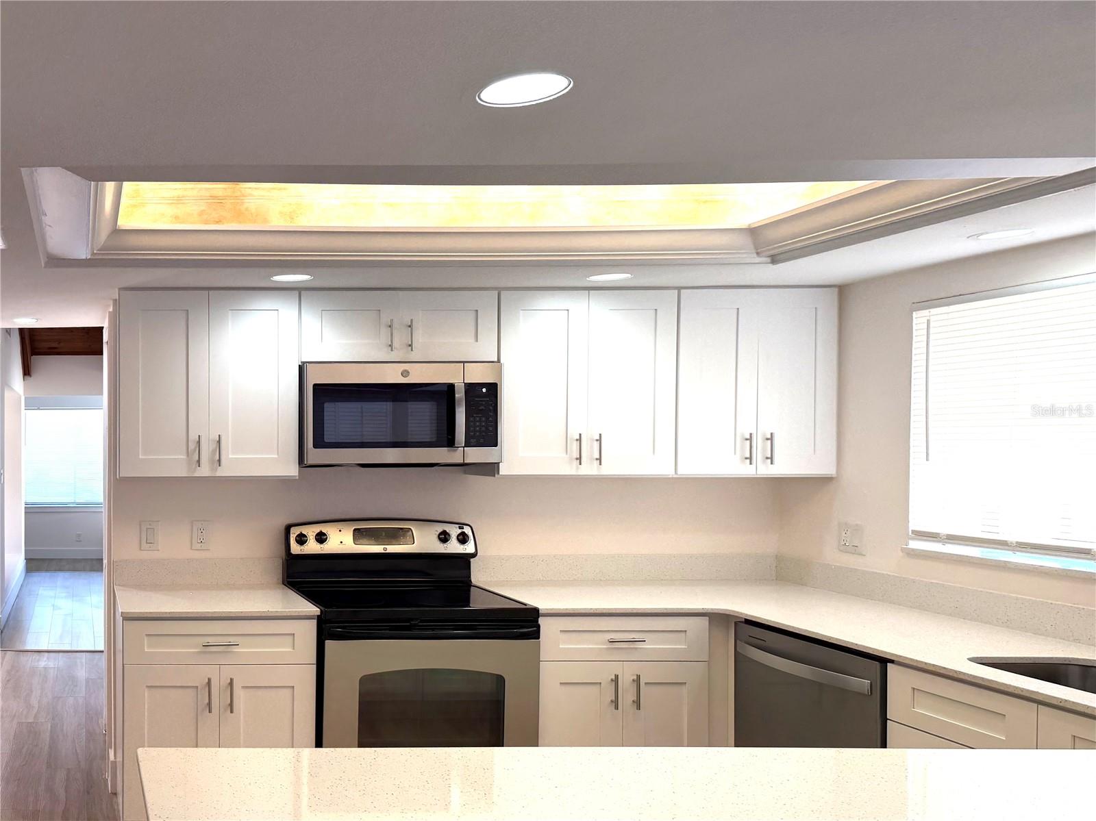 Image 13 of 32 For 4046 Golfside Drive 3