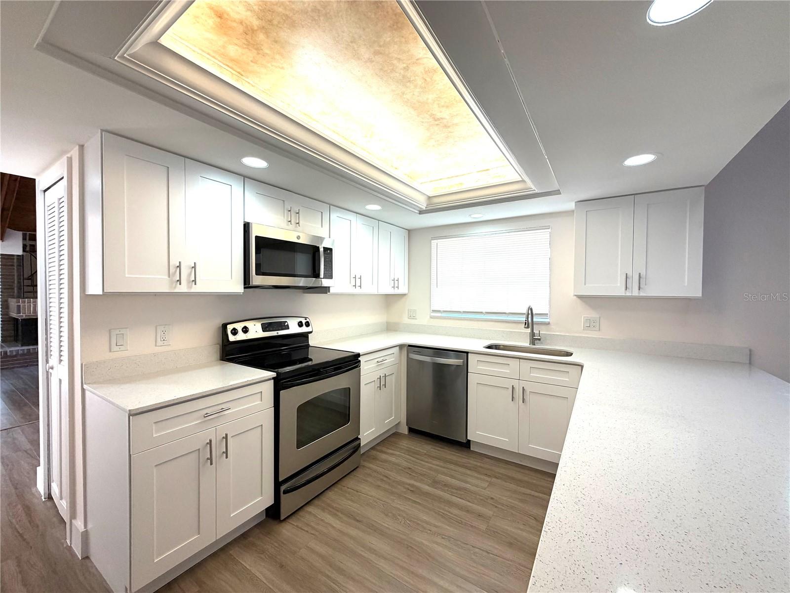 Image 15 of 32 For 4046 Golfside Drive 3